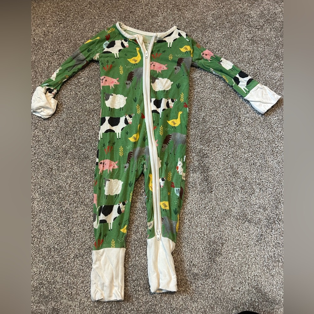 Little Sleepies green farm animals size 3-6